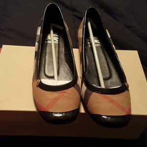Burberry ballet flats